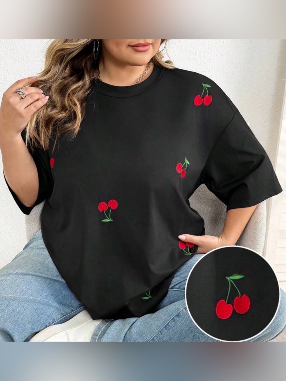 SHEINCurve+ Black Short Sleeve Tee with Red Cherry Embroidery